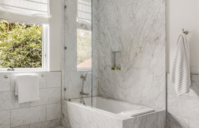 Laurel Canyon - Photo 35