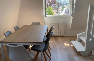 Duplex au cœur de Deauville avec vue imprenable et parking privé - Photo 9