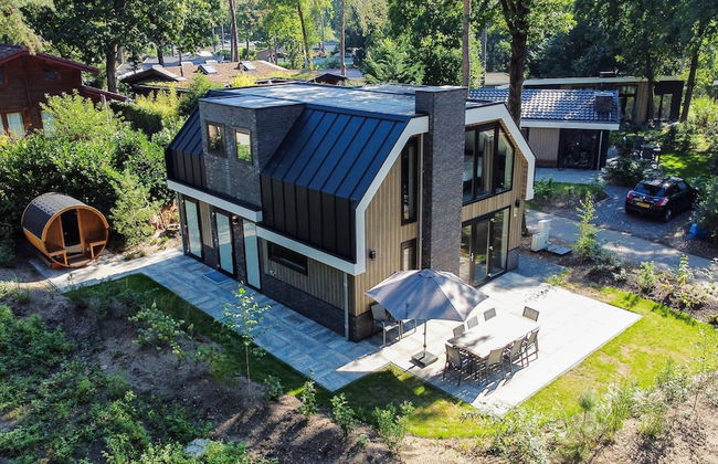 Family Villa in Forest Park - Foto 1