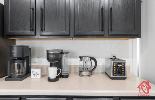 Georgian Oasis with Private Pool - An Irvie Home - Foto 69