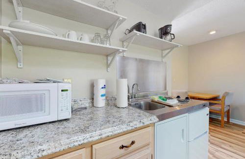 Relaxing Studio Sleeps 4 Near Golf & Douglas Lake - Foto 10