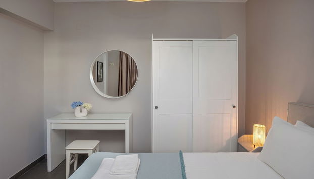 Fresh 1 Bd Apt with Patio in Heraklion - Foto 2, Habitación