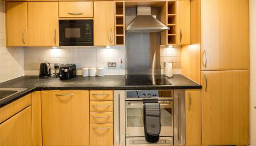 2BD Riverside Views and Comfort - Foto 3, stove, toaster