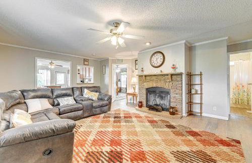 12 Mi to Hot Springs! Home with Pet-Friendly Yard - Foto 7