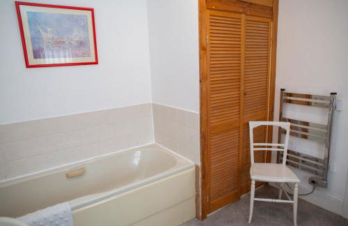 Garnllys Farmhouse Fishguard - Photo 17