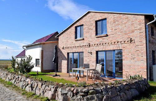 Ferienhaus zum Boddenstrand mit Kamin - Foto 1