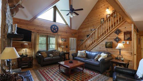 3-Story Private Cabin with Hot Tub and Fire Pit - Foto 5