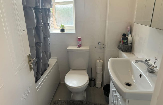 Luxury London Apartment With 3 Bedrooms - Photo 16