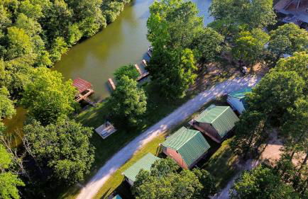 Cozy Lakeside Escape near Hot Springs - Foto 17