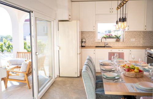 Villa Roza s privatnim grijanim bazenom i jacuzzijem - Foto 7