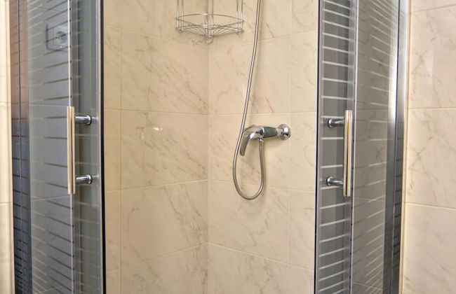 Grand Apartments - Photo 3