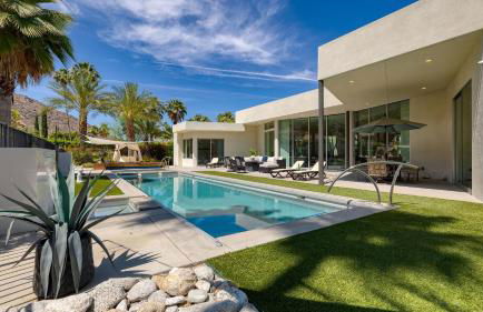 Pool • Hot Tub • Views Luxury Design Villa Valentina by AvantStay - Foto 67