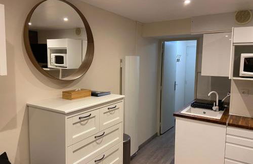 Appartement Studio rénové le Corbier 4 personnes 22m2 domaine les Sybelles Classé 2 étoiles label qualité le corbier - Photo 3