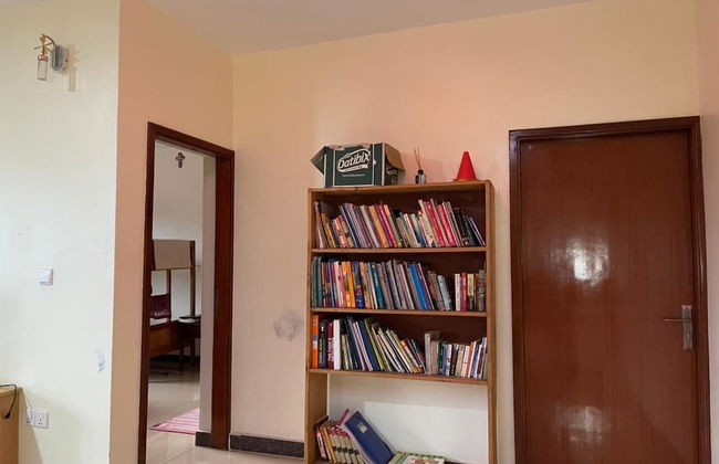 The Mugabi's Spacious Private Room - Foto 30