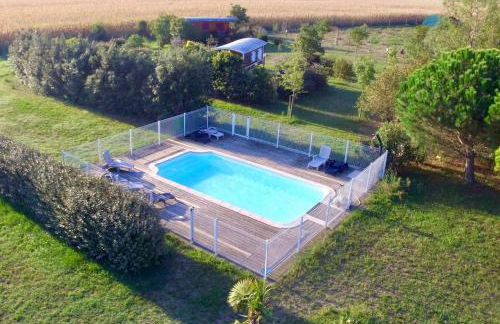 Les Roulottes-Gîtes de la Ferme de l'Autruche Dromoise - Foto 1