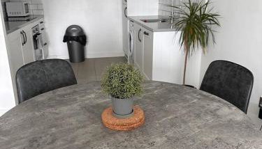 City Centre Free Secure Parking - Photo 4