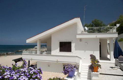 Amira Beach Villa by Le Dhome Sicily - Photo 6