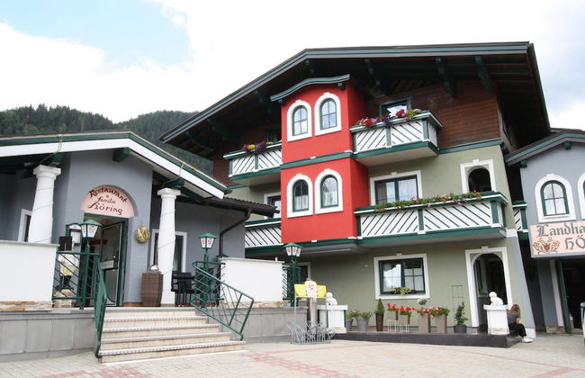 Idyllic Holiday Home in Goldegg Weng Near ski bus - Photo 1