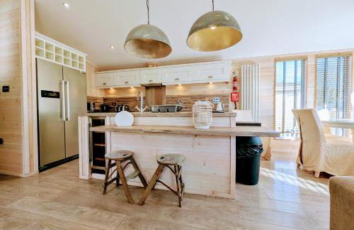 1 or 2 bedroom Hot tub Lodges - Foto 16