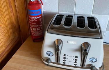 3 bedrooms house with free parking in a quiet area - Photo 18