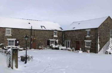 Merril Grove Farm Cottages for larger group stays. - Photo 19