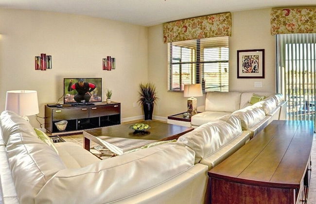 Cozy Pool 4 Bed Home With Spa 4 Bedroom Home by RedAwning - Foto 7