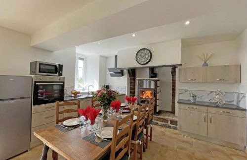 Maison restaurée avec charme à Domfront, animaux admis, wifi, près des pistes cyclables - FR-1-497-201 - Foto 10