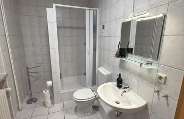 Immo-Vision - Modern Living Apartments, Zentral, Parkplatz, Küche, Wlan - Foto 15