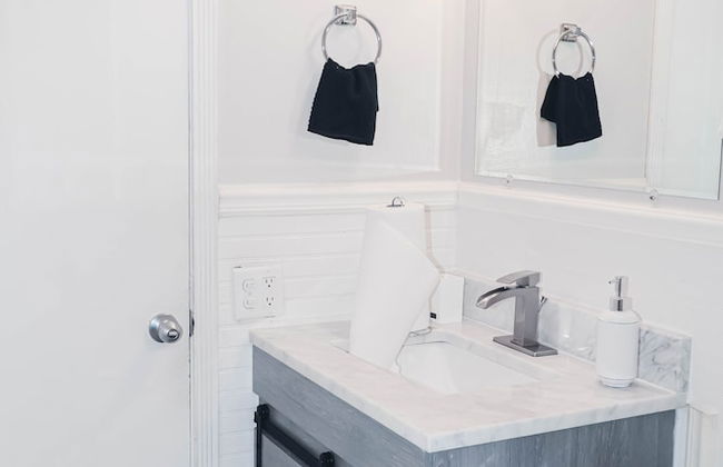 New-20p off-Uptown Love MPLS next to Fun - Foto 37