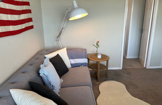 Beach Chalet - 2 Bedrooms - 4 Guests - Parking - Foto 13