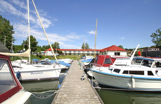 Aparthotel by Lake Heidensee With Boat Rentals - Foto 1