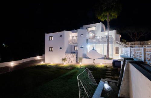 Villa Horizon Grande - Stunning Luxury villa great location sleeps 16 - Foto 49