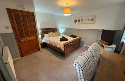 Large country house with garden, outdoor spa area & games room with Hot Tub and Fire Pit - Foto 10