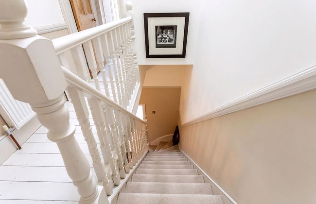 Tooting's Charming Victorian Garden Hideaway - Photo 16