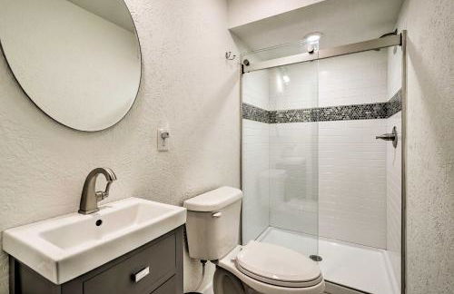 Fire Pit, Pickleball, Pool! Schulenburg Farmhouse - Foto 21