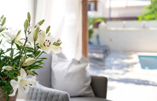 La Caleta Luxury Seaside Villa with 3 Bedrooms and Private Pool - Foto 45