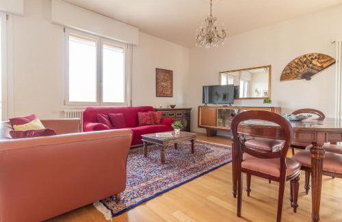 Charming Apartment In The City Center "Terrazza Sui Tetti" Con Parcheggio - Foto 2