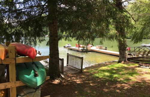 Stunning Modern Rustic Lake Retreat PRVT BOAT SLIP - Foto 40