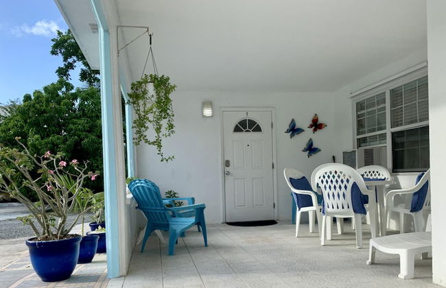 3 Suites Free Breakfast Steps to Beach - Photo 16