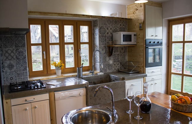 Comfy Holiday Home in Bunjevci With Hot Tub - Photo 7