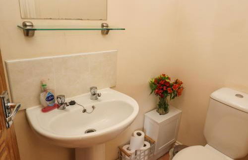 The Garden Apartment - Photo 24