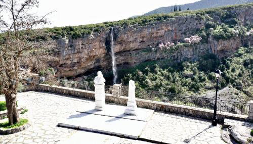 Το ΦΑΡΑΓΓΙ ΤΟΥ ΠΑΡΝΑΣΣΟΥ 4 - Foto 4