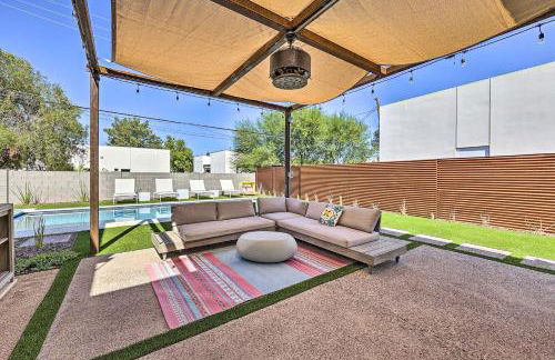 Backyard Oasis with Pool! Family Getaway in Phoenix - Foto 1