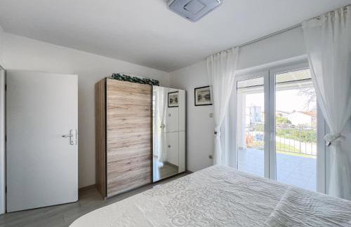 Modern apartment in the heart of Njivice - Foto 32