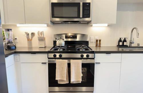 New Oasis Near Disneyland Pool Gym Free Parking - Foto 36