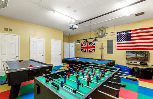 Lakeview 6-Bedroom Retreat with Game Room, Private Pool, Spa & Resort Amenities - Ideal for Families & Groups - Foto 5