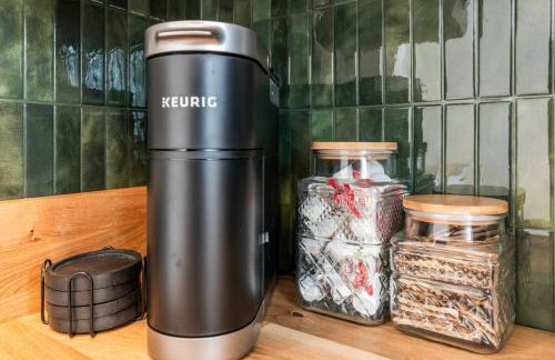 Abstract Haven | Stylish 1BR by Tower Grove - Photo 29