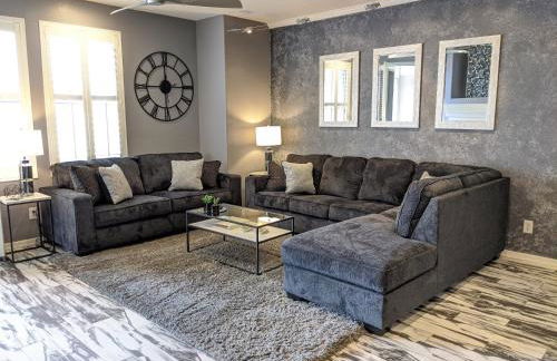 *NEW* Lux Scottsdale Home with Pool, Hot Tub, and Gym - Foto 3