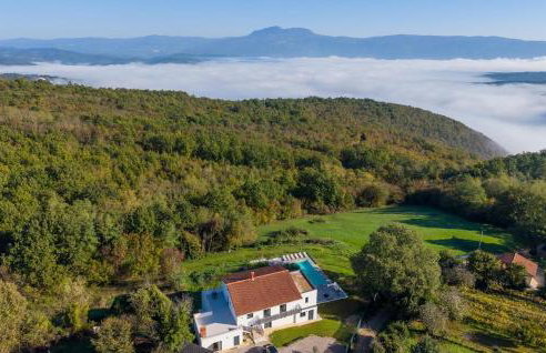 Gorgeous Home In Pican With Sauna - Foto 1