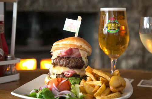 Modern en-suite room in country PubRestaurant 2 with communal kitchen - Pass the Keys - Foto 32